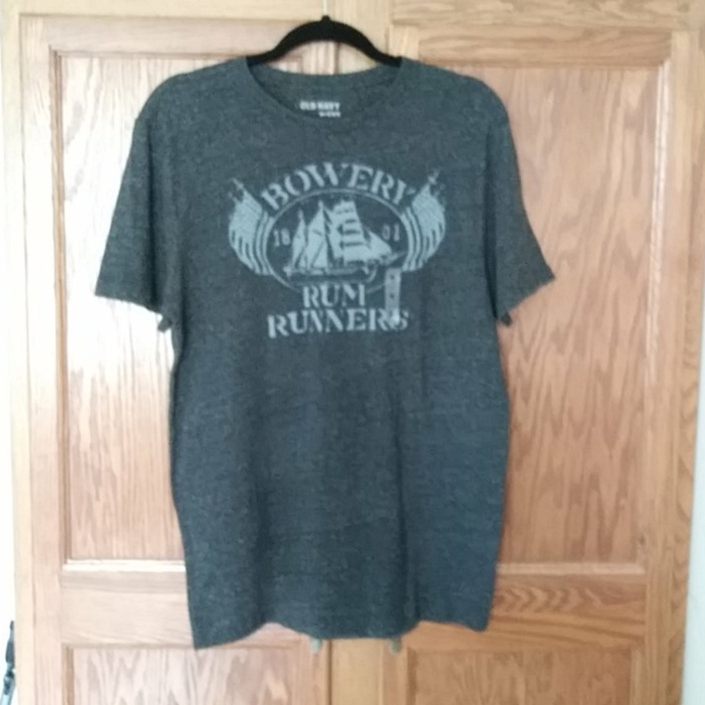 NWT Old Navy T-Shirt